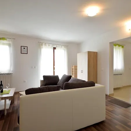 Apartment Oliva